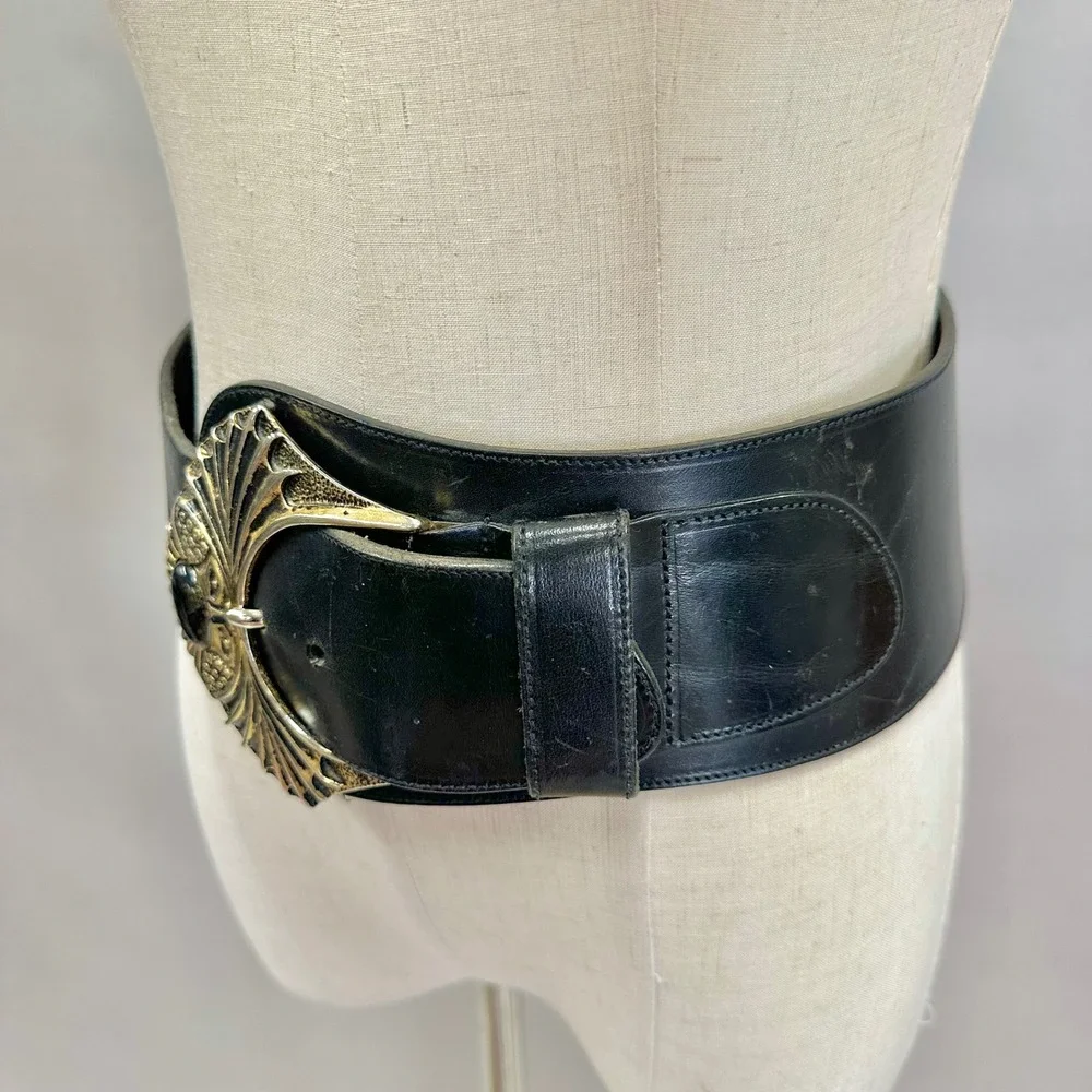 Vintage‎ Wide Black Leather Belt Gold Sculptural Buckle Cabochon Italy Size 30